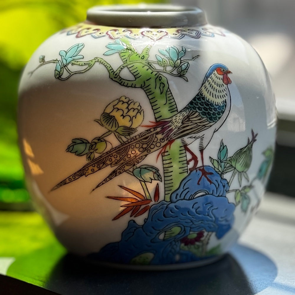 Vintage Chinese Flower Bird Paradise Porcelain China Jar Ginger No Lid Vase 5"